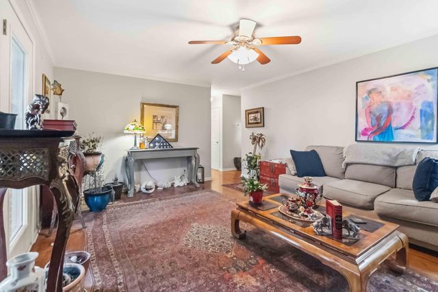 501 Kuhlman Drive, Versailles, KY 40383