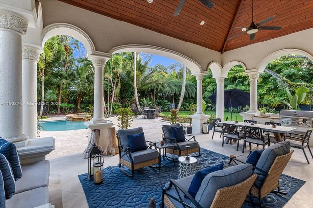 6350 SW 107th St, Pinecrest, FL 33156