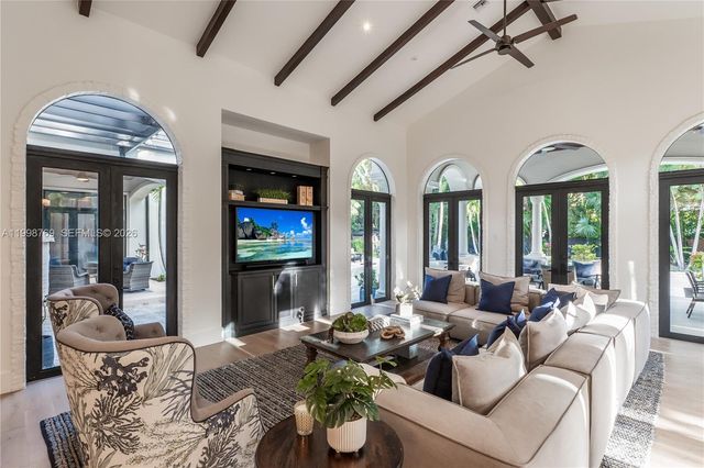 6350 SW 107th St, Pinecrest, FL 33156