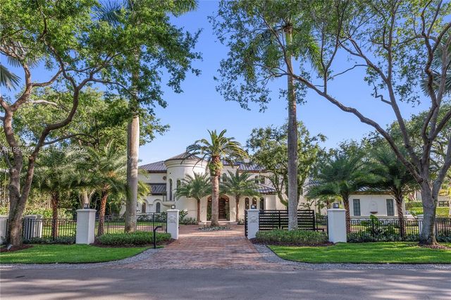 6350 SW 107th St, Pinecrest, FL 33156