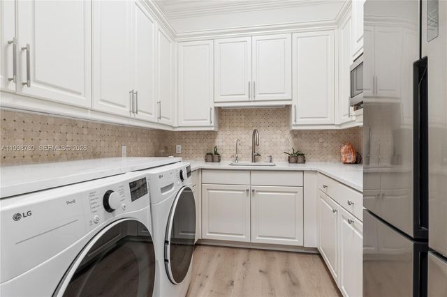 6350 SW 107th St, Pinecrest, FL 33156