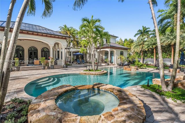6350 SW 107th St, Pinecrest, FL 33156