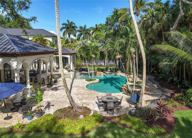 6350 SW 107th St, Pinecrest, FL 33156
