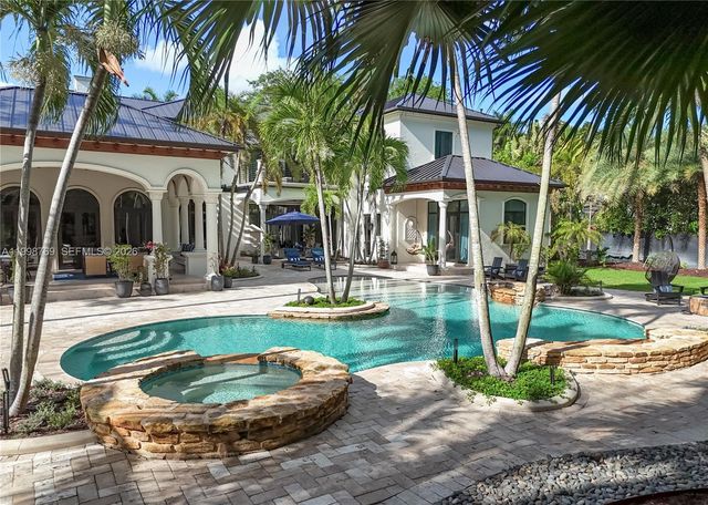6350 SW 107th St, Pinecrest, FL 33156