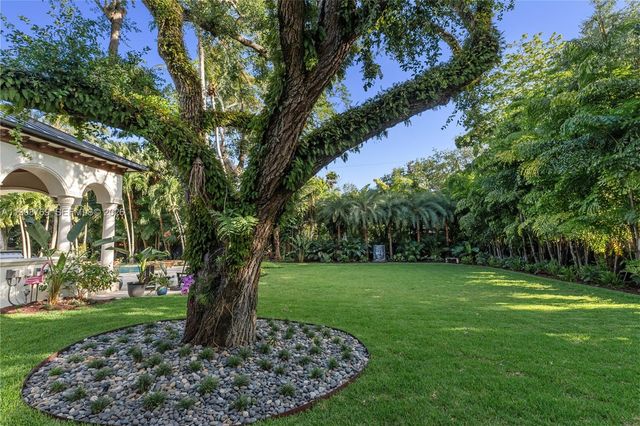 6350 SW 107th St, Pinecrest, FL 33156