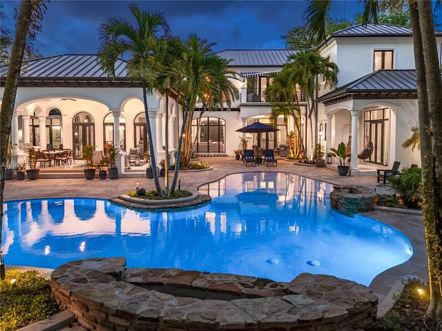 6350 SW 107th St, Pinecrest, FL 33156