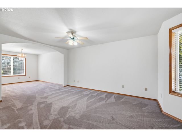 2826 Nw SIERRA Pl, Camas, WA 98607