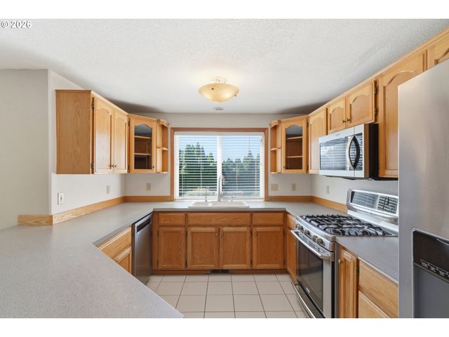 2826 Nw SIERRA Pl, Camas, WA 98607