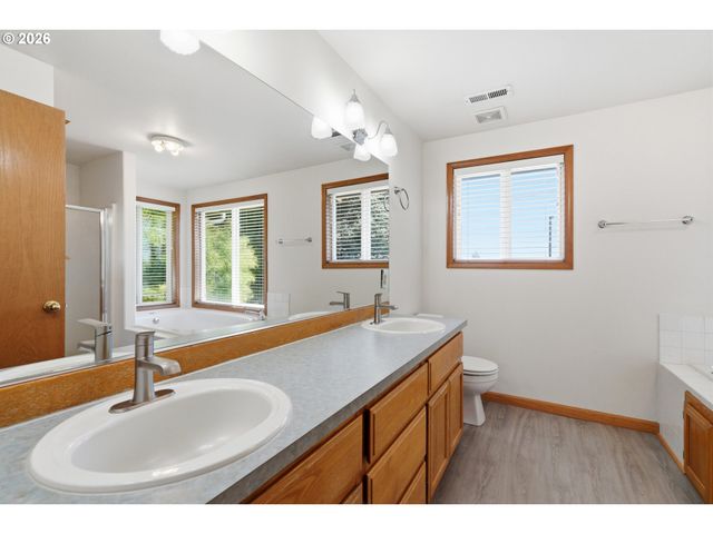 2826 Nw SIERRA Pl, Camas, WA 98607