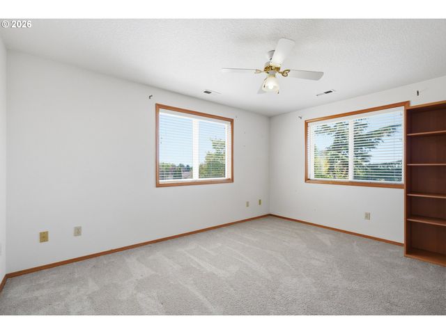 2826 Nw SIERRA Pl, Camas, WA 98607