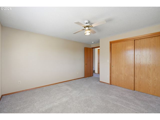 2826 Nw SIERRA Pl, Camas, WA 98607