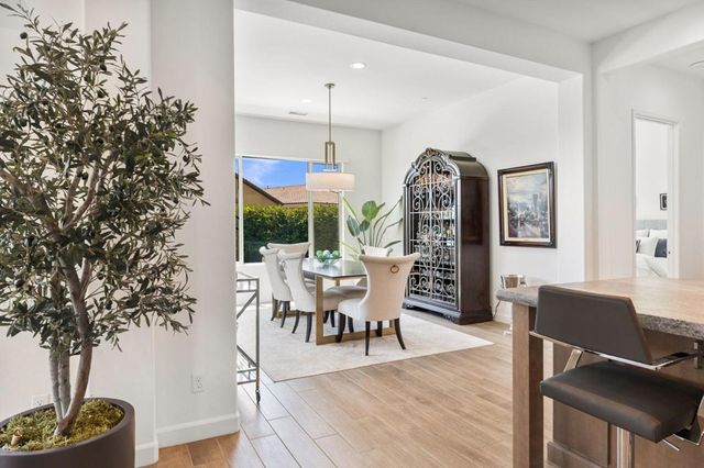 31 Chablis, Rancho Mirage, CA 92270