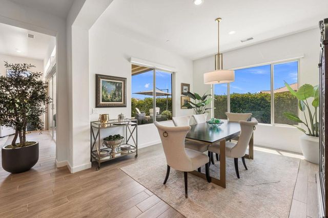 31 Chablis, Rancho Mirage, CA 92270
