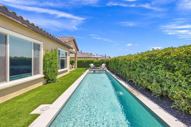 31 Chablis, Rancho Mirage, CA 92270