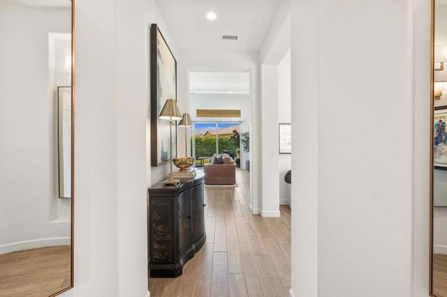 31 Chablis, Rancho Mirage, CA 92270