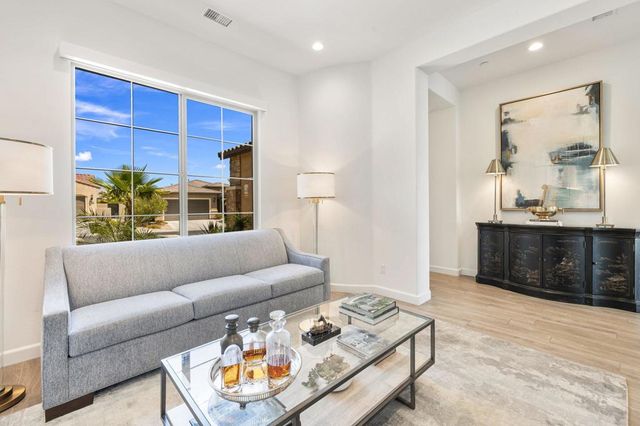 31 Chablis, Rancho Mirage, CA 92270