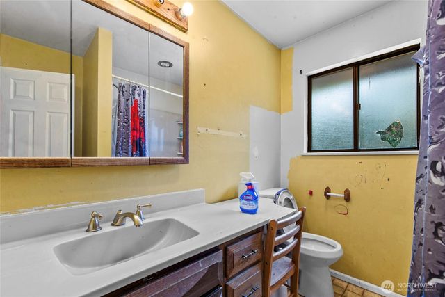 302 115th Street E, Tacoma, WA 98445