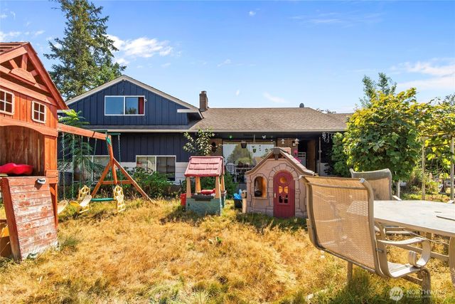 302 115th Street E, Tacoma, WA 98445