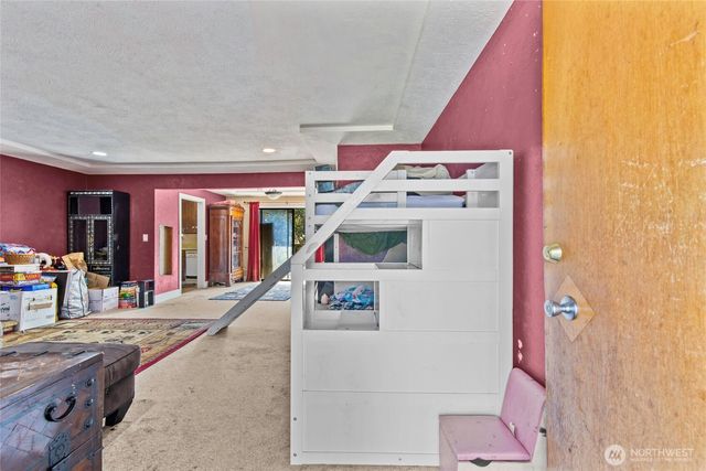 302 115th Street E, Tacoma, WA 98445