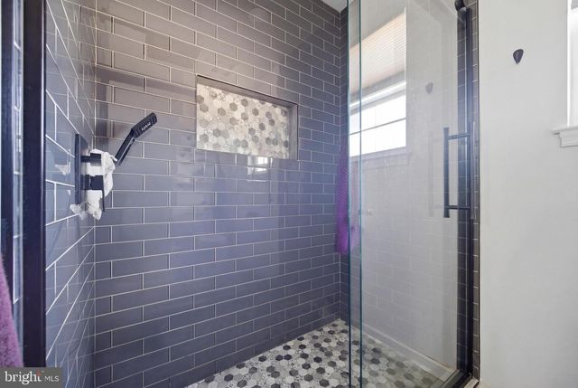 2233 APPLE WAY, Bensalem, PA 19020