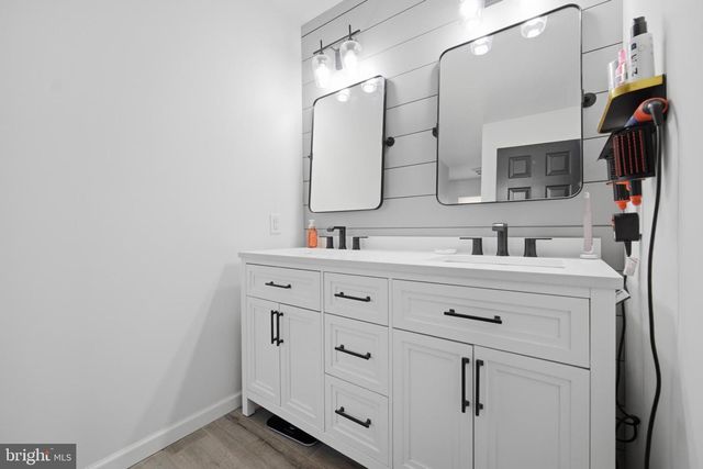 2233 APPLE WAY, Bensalem, PA 19020