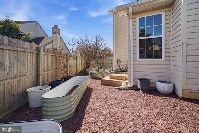 2233 APPLE WAY, Bensalem, PA 19020