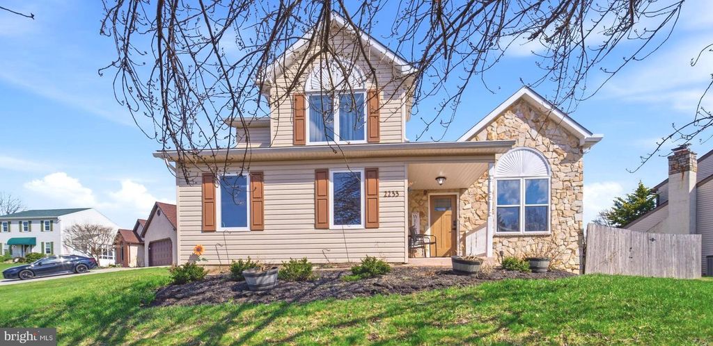 2233 APPLE WAY, Bensalem, PA 19020