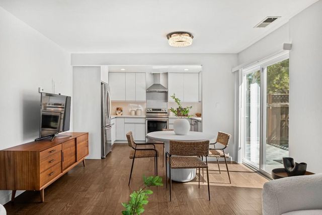 851 Peary, Foster City, CA 94404