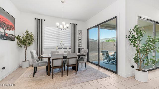 8022 W NORTHVIEW Avenue, Glendale, AZ 85303