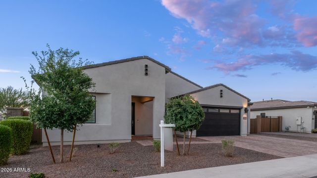 8022 W NORTHVIEW Avenue, Glendale, AZ 85303