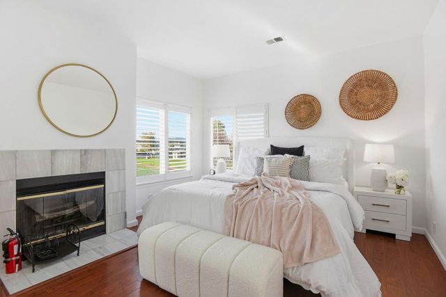 23 Dory Lane, Foster City, CA 94404