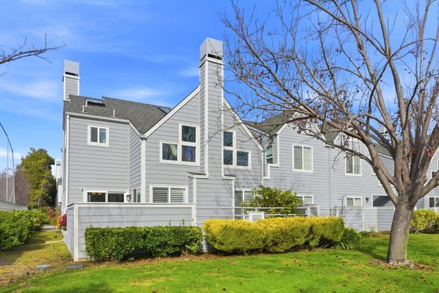 23 Dory Lane, Foster City, CA 94404