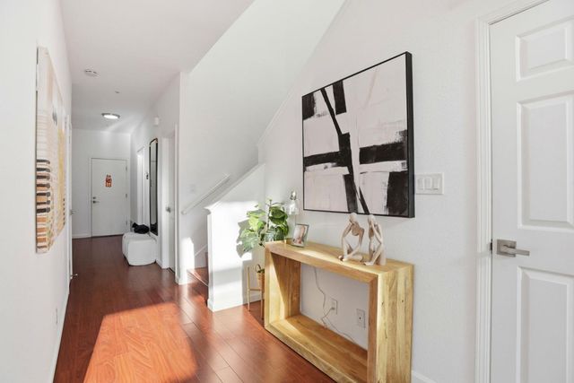 23 Dory Lane, Foster City, CA 94404