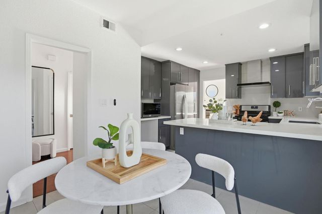 23 Dory Lane, Foster City, CA 94404