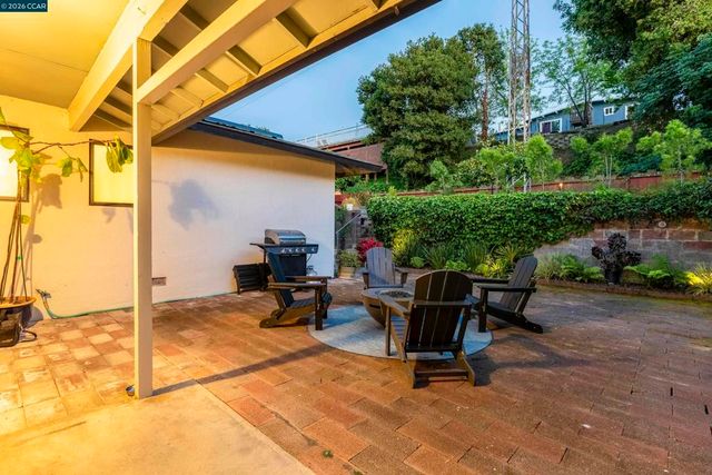 1165 Nob Hill Ave, Pinole, CA 94564