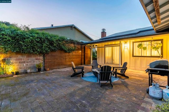 1165 Nob Hill Ave, Pinole, CA 94564