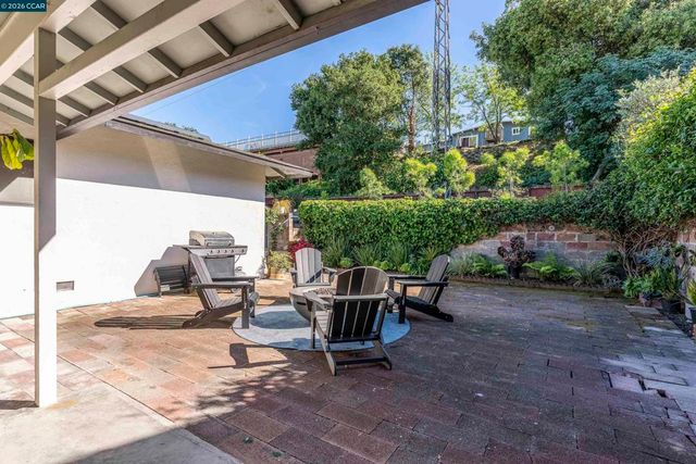 1165 Nob Hill Ave, Pinole, CA 94564