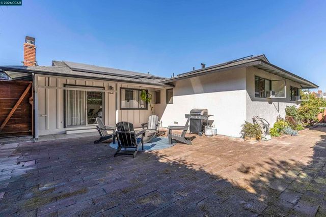 1165 Nob Hill Ave, Pinole, CA 94564