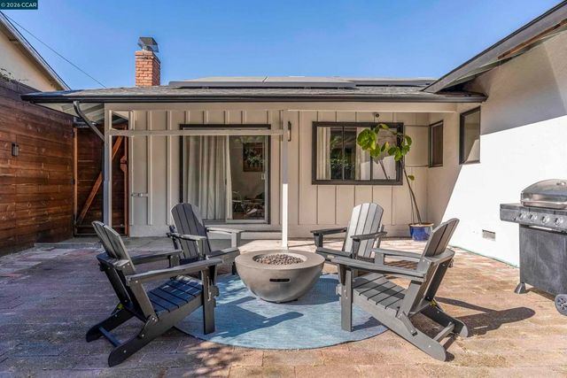 1165 Nob Hill Ave, Pinole, CA 94564