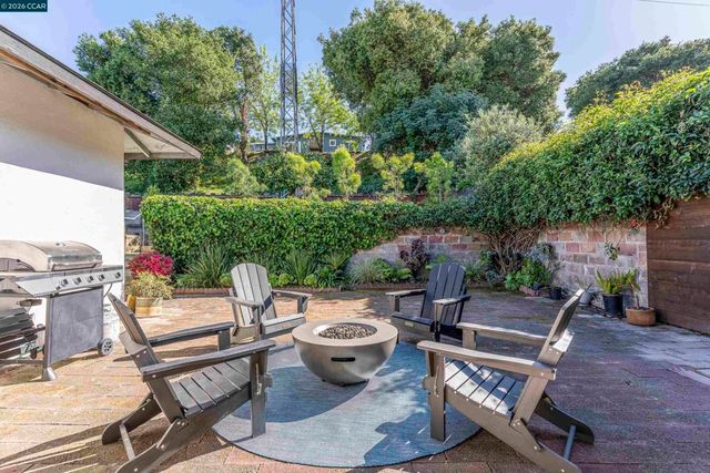 1165 Nob Hill Ave, Pinole, CA 94564