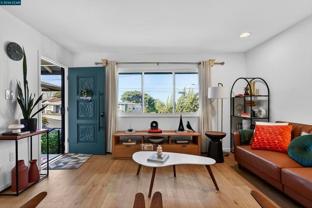 1165 Nob Hill Ave, Pinole, CA 94564