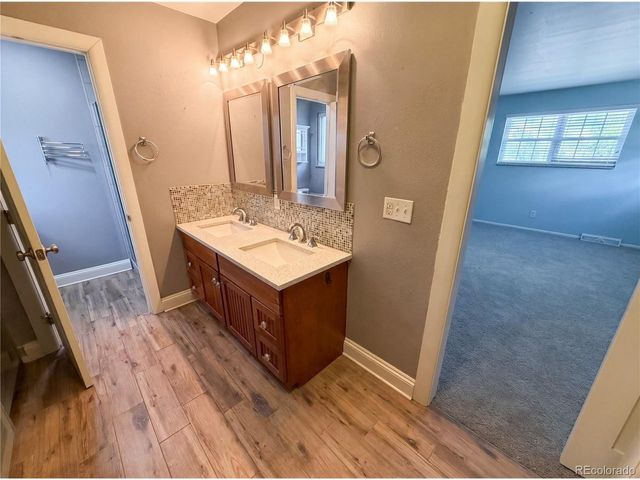 3182 S Xeric Ct, Denver, CO 80231