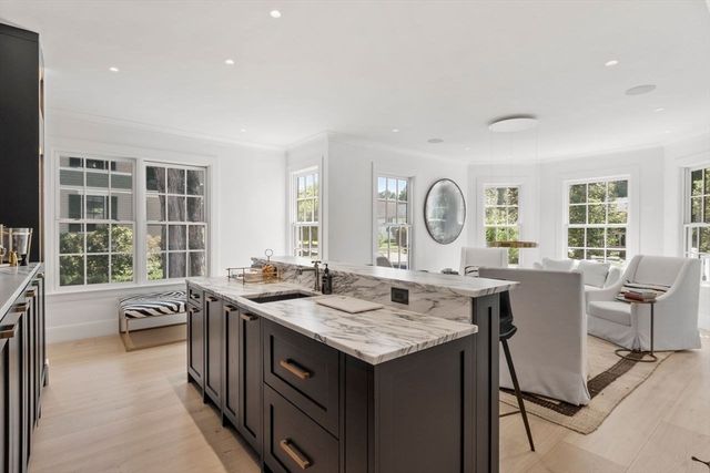 55 Maple Avenue, Andover, MA 01810