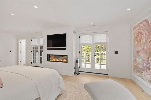 55 Maple Avenue, Andover, MA 01810