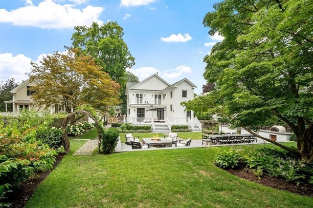 55 Maple Avenue, Andover, MA 01810