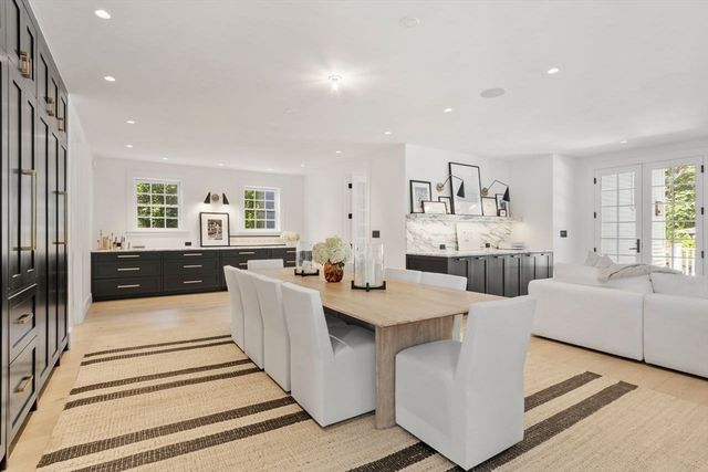 55 Maple Avenue, Andover, MA 01810