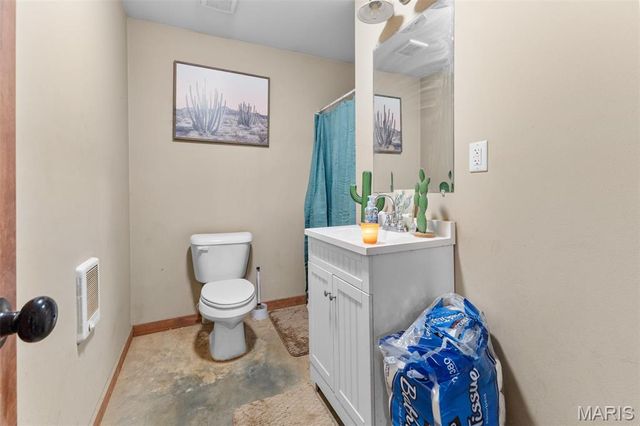 16093 Smith Road, Farmington, MO 63640