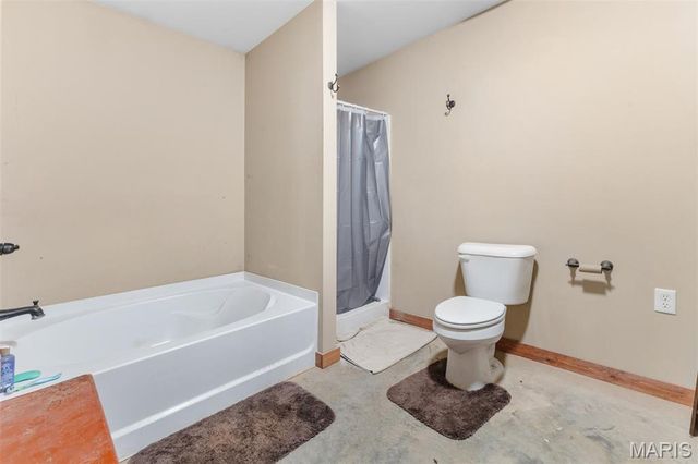 16093 Smith Road, Farmington, MO 63640