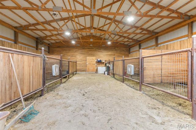 16093 Smith Road, Farmington, MO 63640