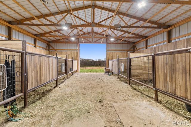 16093 Smith Road, Farmington, MO 63640